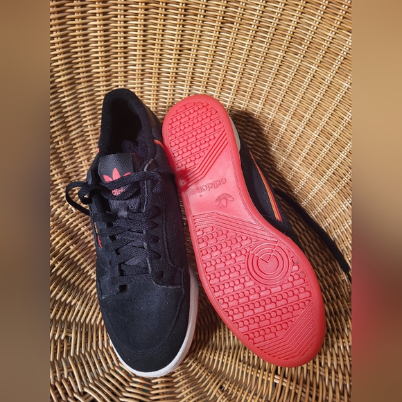 NWOT Adidas EE1478 Continental 80 Black/Orange Mens 9.5 Suede Shoes 789002 - Picture 6 of 13